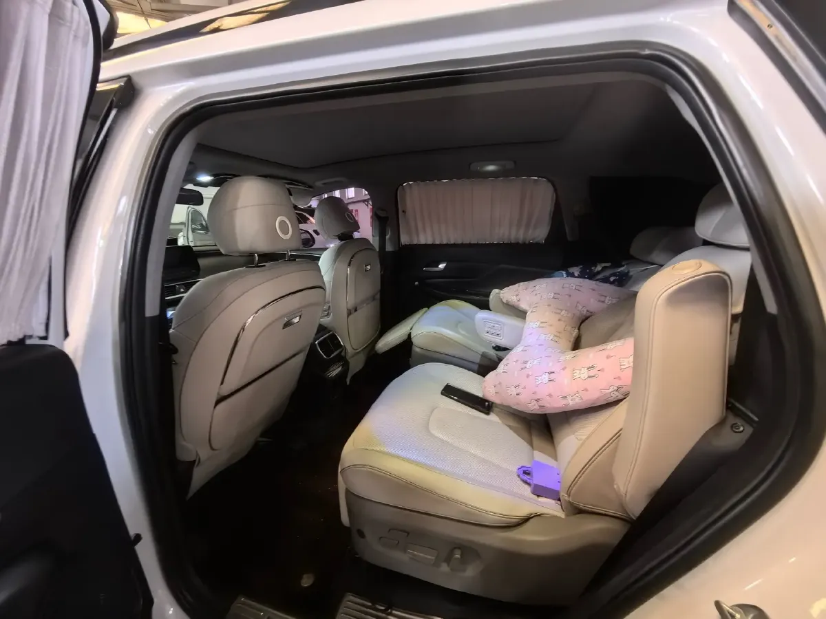 2021 Hyundai Custo 2.0T 236HP L4 8AT,autocango,china used car exporter,china ev exporter,chinese used car exporter,chinese used ev exporter