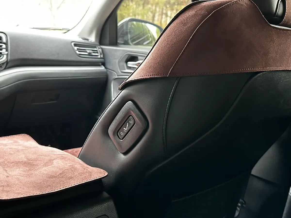 2018 Jeep Commander 2.0T 265HP L4 9AT,autocango,china used car exporter,china ev exporter,chinese used car exporter,chinese used ev exporter