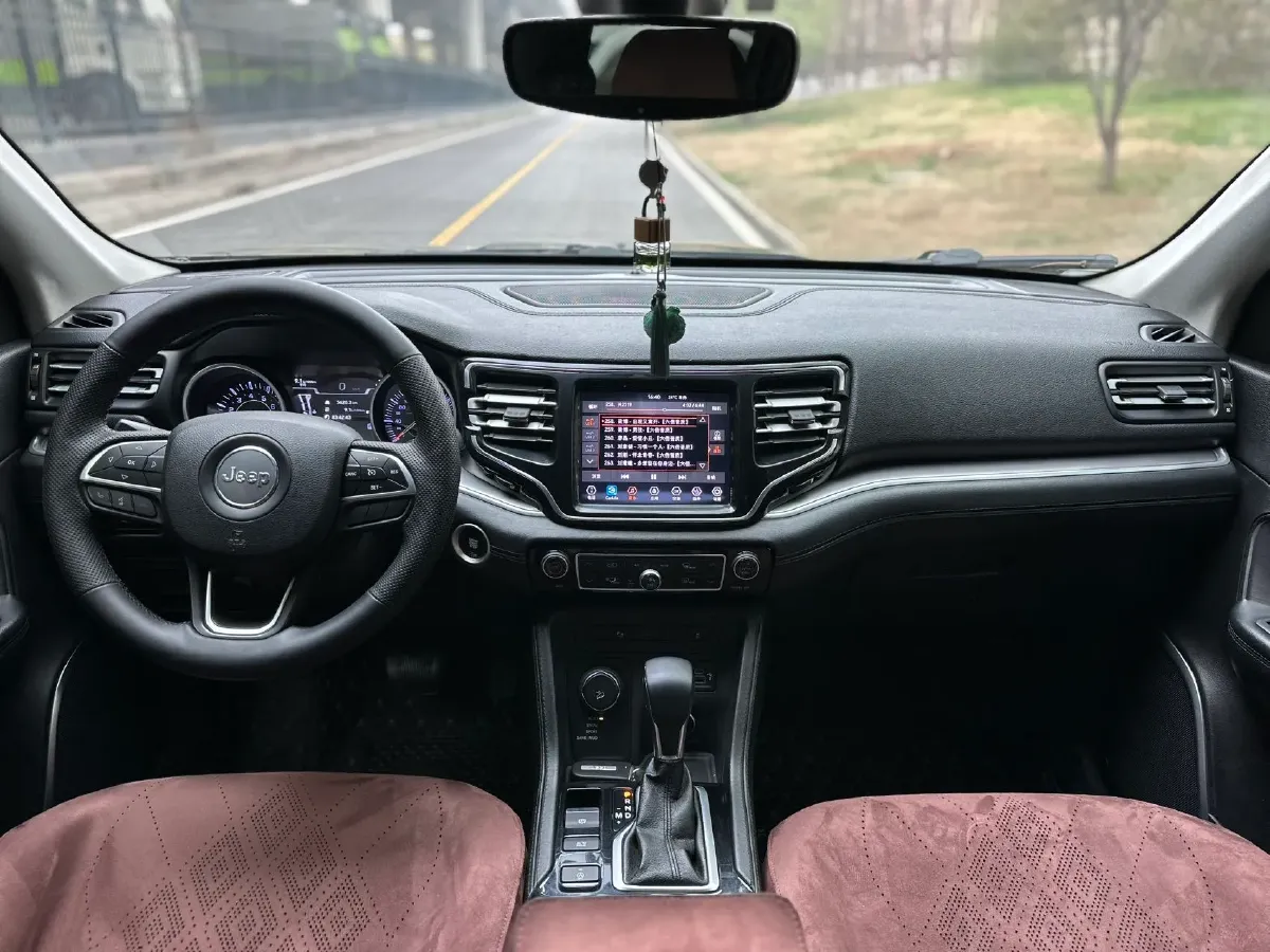 2018 Jeep Commander 2.0T 265HP L4 9AT,autocango,china used car exporter,china ev exporter,chinese used car exporter,chinese used ev exporter