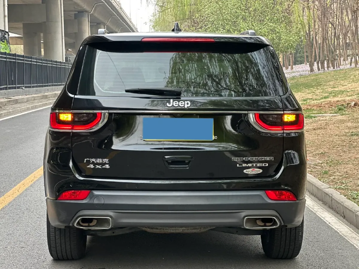 2018 Jeep Commander 2.0T 265HP L4 9AT,autocango,china used car exporter,china ev exporter,chinese used car exporter,chinese used ev exporter