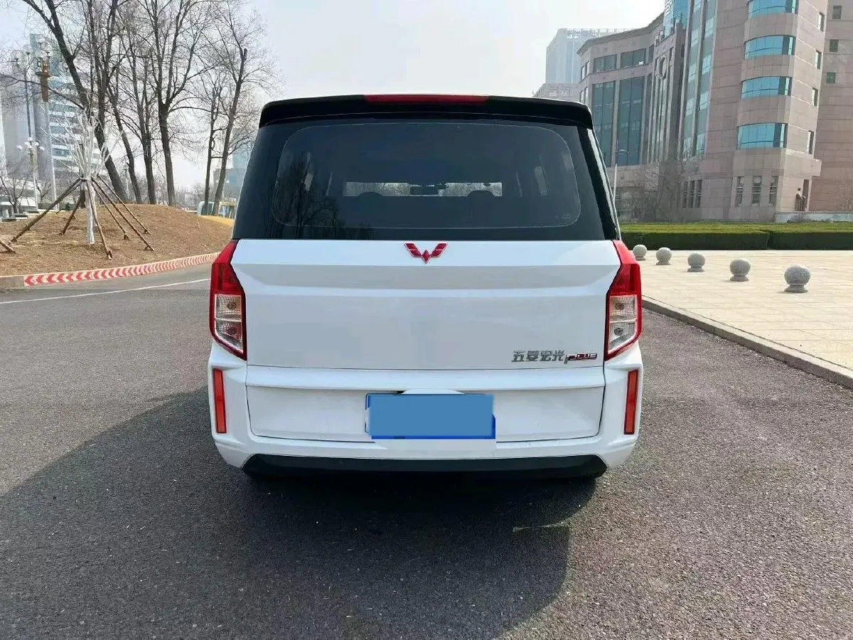 2019 Venucia M50V 1.5L 112HP L4 5MT,autocango,china used car exporter,china ev exporter,chinese used car exporter,chinese used ev exporter
