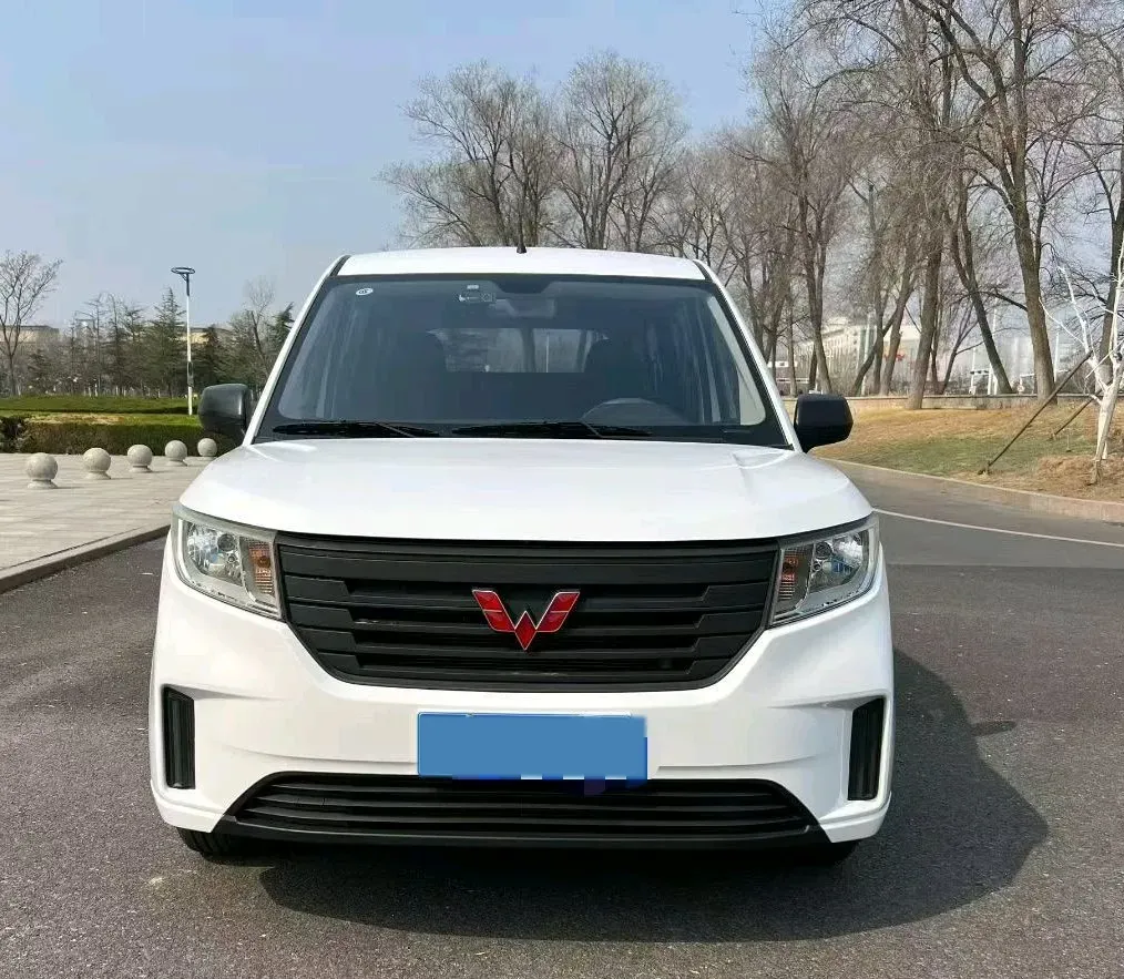 2019 Venucia M50V 1.5L 112HP L4 5MT,autocango,china used car exporter,china ev exporter,chinese used car exporter,chinese used ev exporter