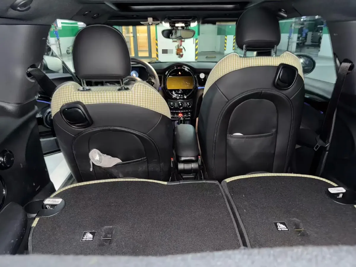 2023 MINI MINI 2.0T 178HP L4 7DCT,autocango,china used car exporter,china ev exporter,chinese used car exporter,chinese used ev exporter