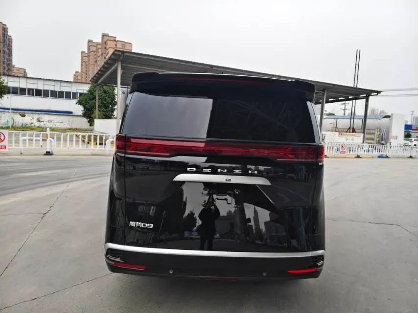 2024 Denza D9 1.5T 139HP L4 E-CVT PHEV 40KWH,autocango,china used car exporter,china ev exporter,chinese used car exporter,chinese used ev exporter