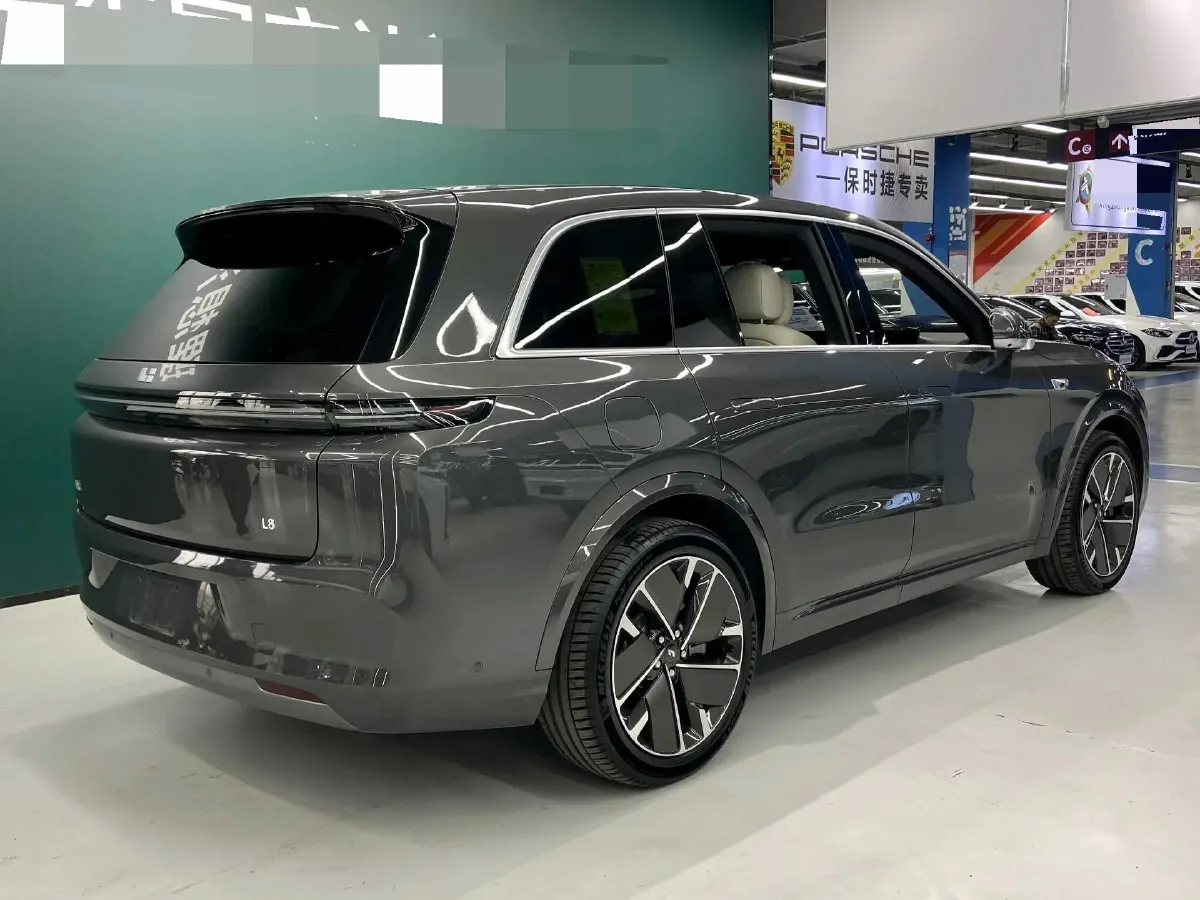 2025 Li L8 Range Extended 154HP REEV,autocango,china used car exporter,china ev exporter,chinese used car exporter,chinese used ev exporter