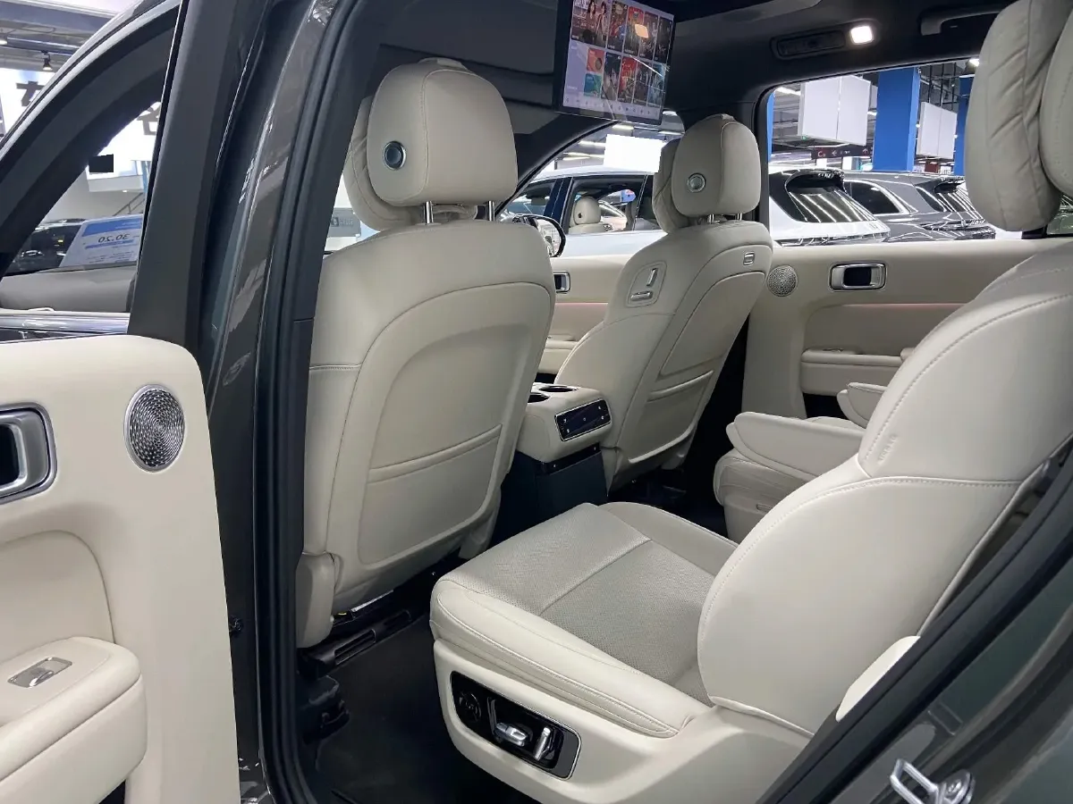 2025 Li L8 Range Extended 154HP REEV,autocango,china used car exporter,china ev exporter,chinese used car exporter,chinese used ev exporter