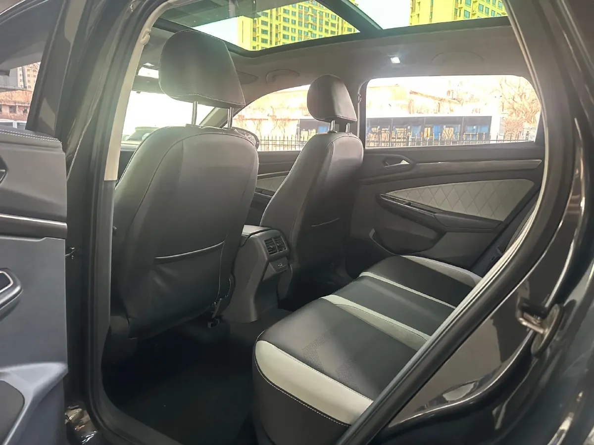 2023 Jetta VS7 1.4T 150HP L4 6AT,autocango,china used car exporter,china ev exporter,chinese used car exporter,chinese used ev exporter