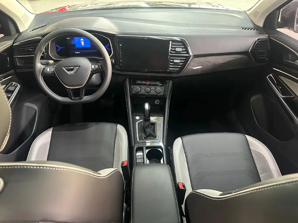 2023 Jetta VS7 1.4T 150HP L4 6AT,autocango,china used car exporter,china ev exporter,chinese used car exporter,chinese used ev exporter