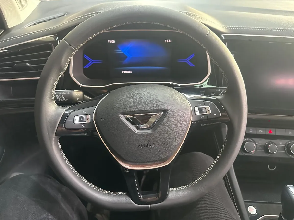 2023 Jetta VS7 1.4T 150HP L4 6AT,autocango,china used car exporter,china ev exporter,chinese used car exporter,chinese used ev exporter