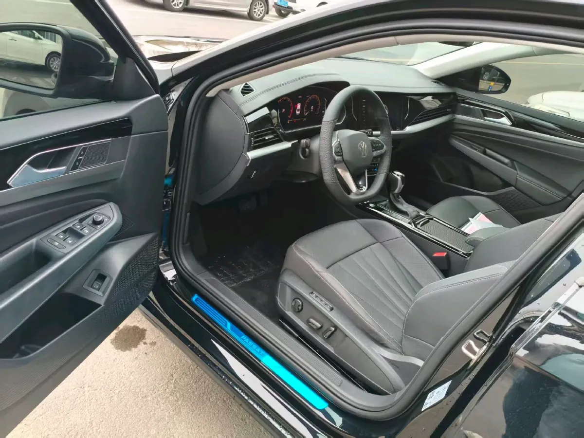 2026 Volkswagen Passat 2.0T 186HP L4 7DCT,autocango,china used car exporter,china ev exporter,chinese used car exporter,chinese used ev exporter
