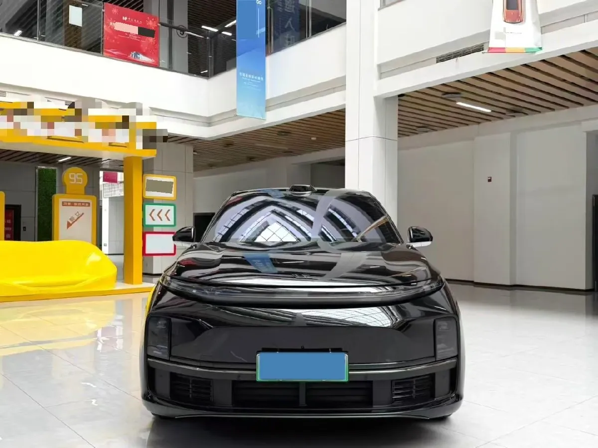 2024 Li L8 Range Extended 154HP REEV 42.8KWH,autocango,china used car exporter,china ev exporter,chinese used car exporter,chinese used ev exporter