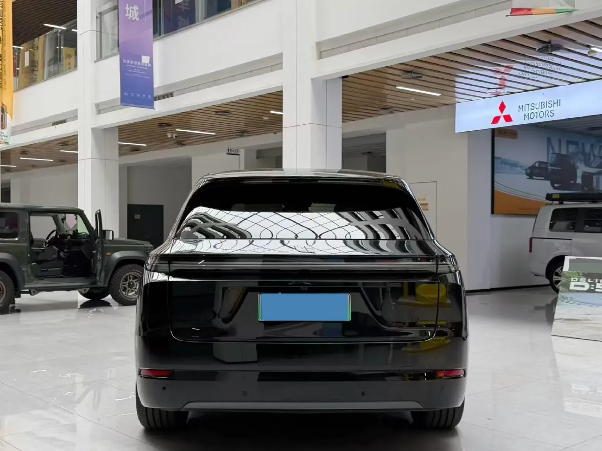 2024 Li L8 Range Extended 154HP REEV 42.8KWH,autocango,china used car exporter,china ev exporter,chinese used car exporter,chinese used ev exporter