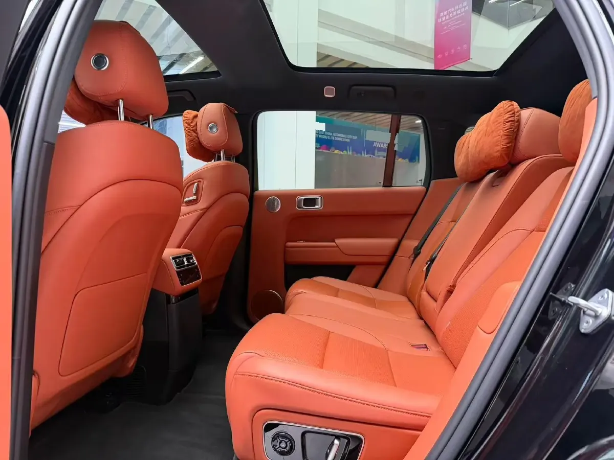 2024 Li L8 Range Extended 154HP REEV 42.8KWH,autocango,china used car exporter,china ev exporter,chinese used car exporter,chinese used ev exporter