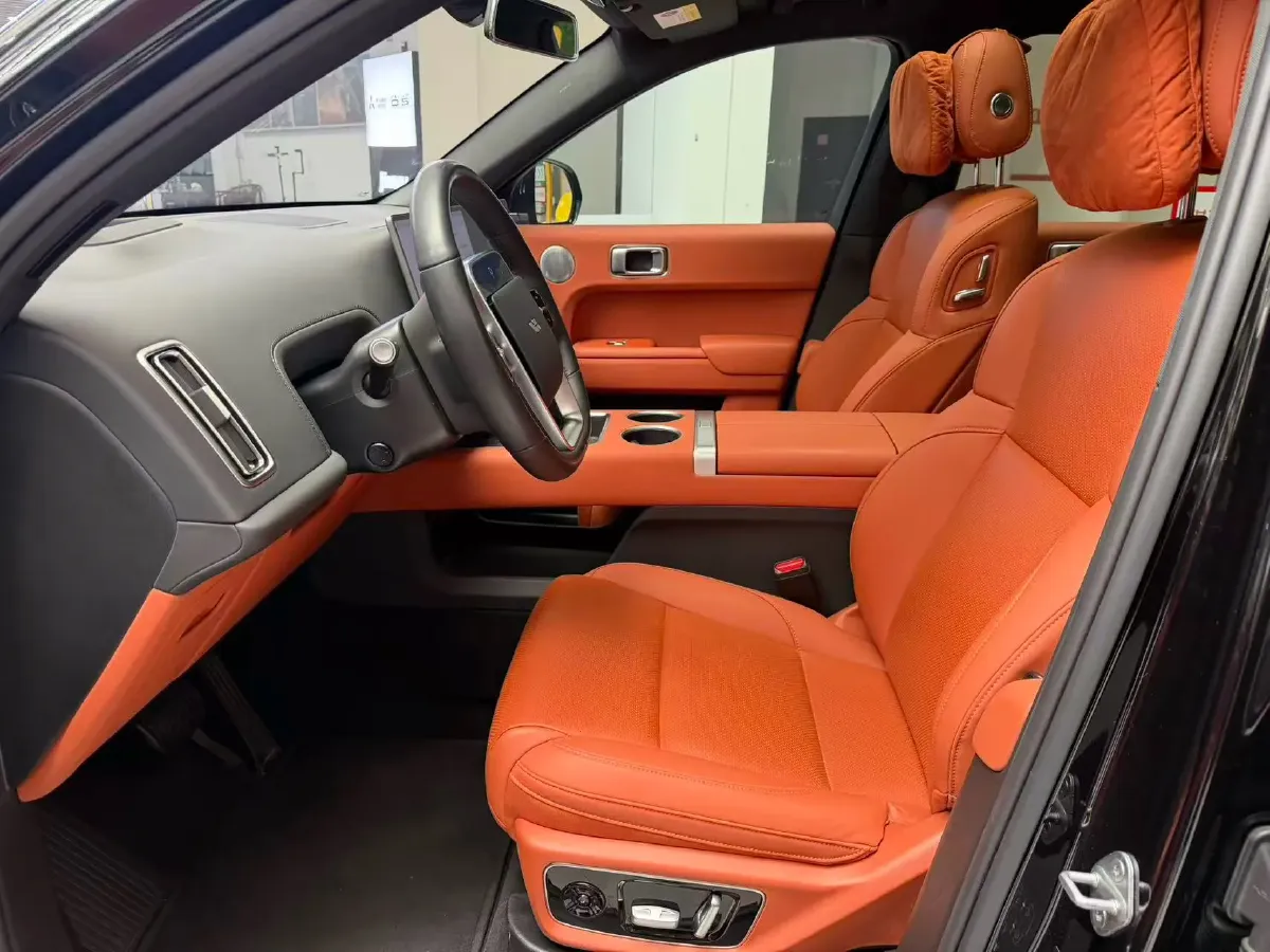 2024 Li L8 Range Extended 154HP REEV 42.8KWH,autocango,china used car exporter,china ev exporter,chinese used car exporter,chinese used ev exporter