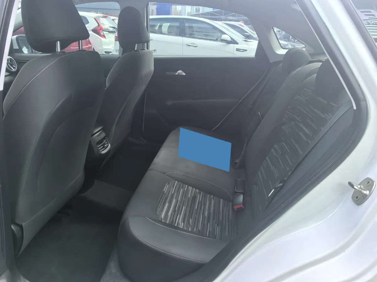 2023 Chevrolet Monza 1.5L 113HP L4 6DCT,autocango,china used car exporter,china ev exporter,chinese used car exporter,chinese used ev exporter