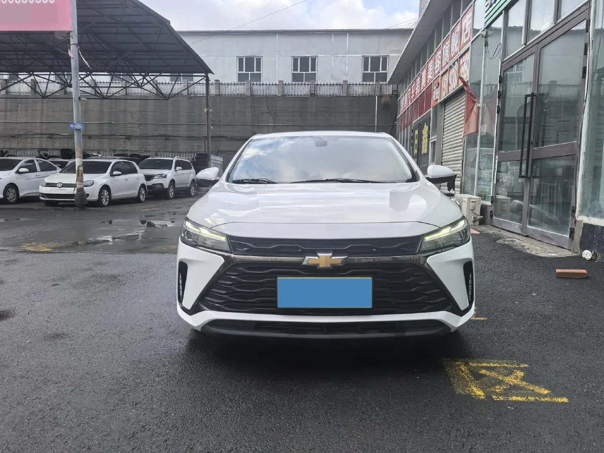 2023 Chevrolet Monza 1.5L 113HP L4 6DCT,autocango,china used car exporter,china ev exporter,chinese used car exporter,chinese used ev exporter