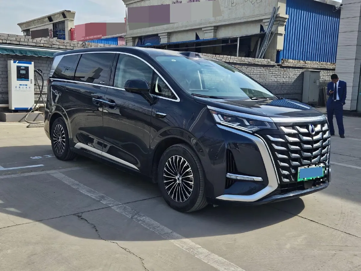 2025 Denza D9 1.5T 156HP L4 E-CVT PHEV 40KWH,autocango,china used car exporter,china ev exporter,chinese used car exporter,chinese used ev exporter
