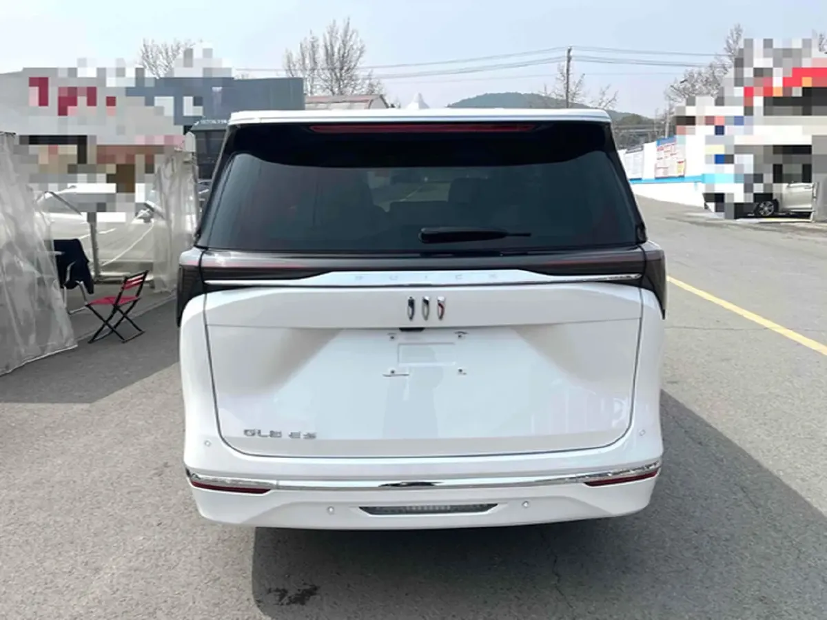 2025 Buick GL8 2.0T 237HP L4 9AT,autocango,china used car exporter,china ev exporter,chinese used car exporter,chinese used ev exporter
