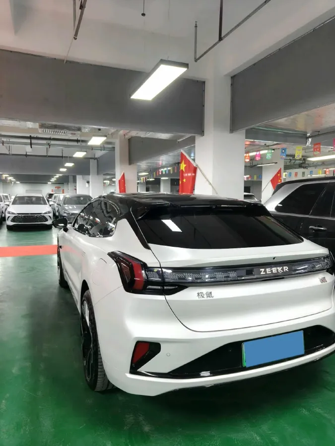 2025 Zeekr 001 BEV 100KWH,autocango,china used car exporter,china ev exporter,chinese used car exporter,chinese used ev exporter