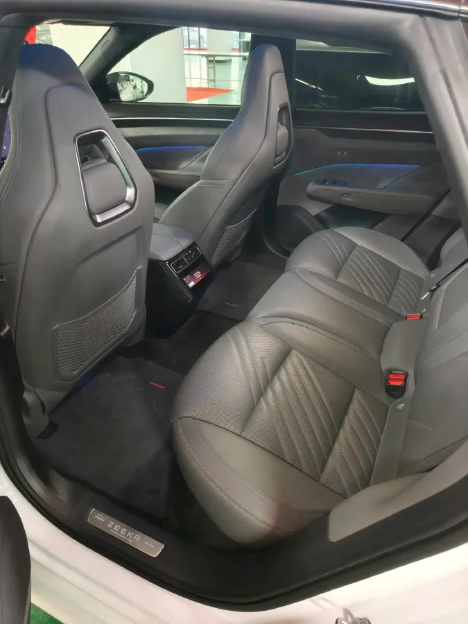 2025 Zeekr 001 BEV 100KWH,autocango,china used car exporter,china ev exporter,chinese used car exporter,chinese used ev exporter