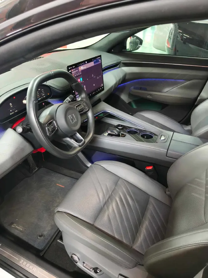 2025 Zeekr 001 BEV 100KWH,autocango,china used car exporter,china ev exporter,chinese used car exporter,chinese used ev exporter