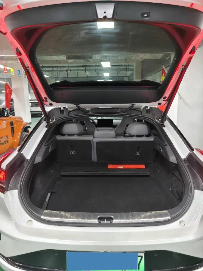 2025 Zeekr 001 BEV 100KWH,autocango,china used car exporter,china ev exporter,chinese used car exporter,chinese used ev exporter