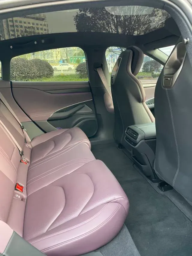 2024 MI SU7 BEV 94.3KWH,autocango,china used car exporter,china ev exporter,chinese used car exporter,chinese used ev exporter