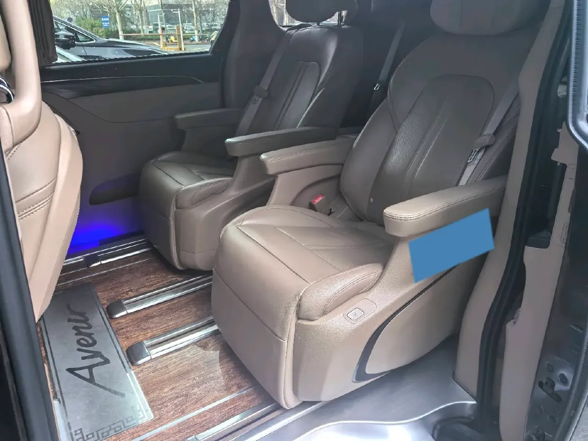 2020 Buick GL8 2.0T 237HP L4 9AT,autocango,china used car exporter,china ev exporter,chinese used car exporter,chinese used ev exporter