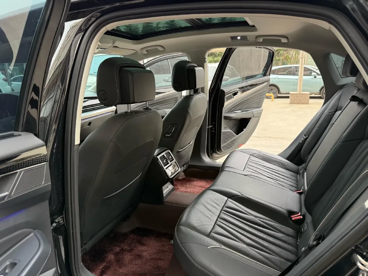 2023 Volkswagen Passat 2.0T 186HP L4 7DCT,autocango,china used car exporter,china ev exporter,chinese used car exporter,chinese used ev exporter