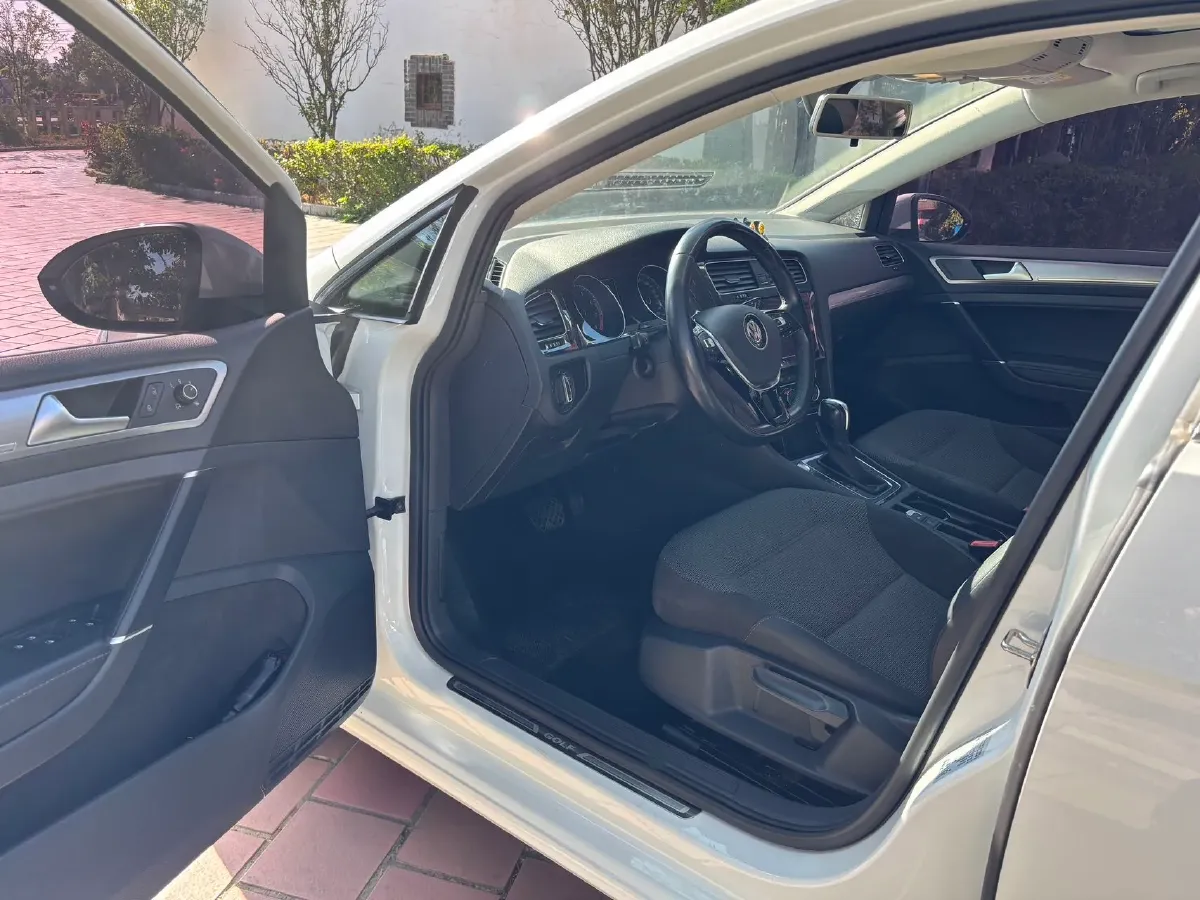 2020 Volkswagen Golf 1.4T 150HP L4 7DCT,autocango,china used car exporter,china ev exporter,chinese used car exporter,chinese used ev exporter