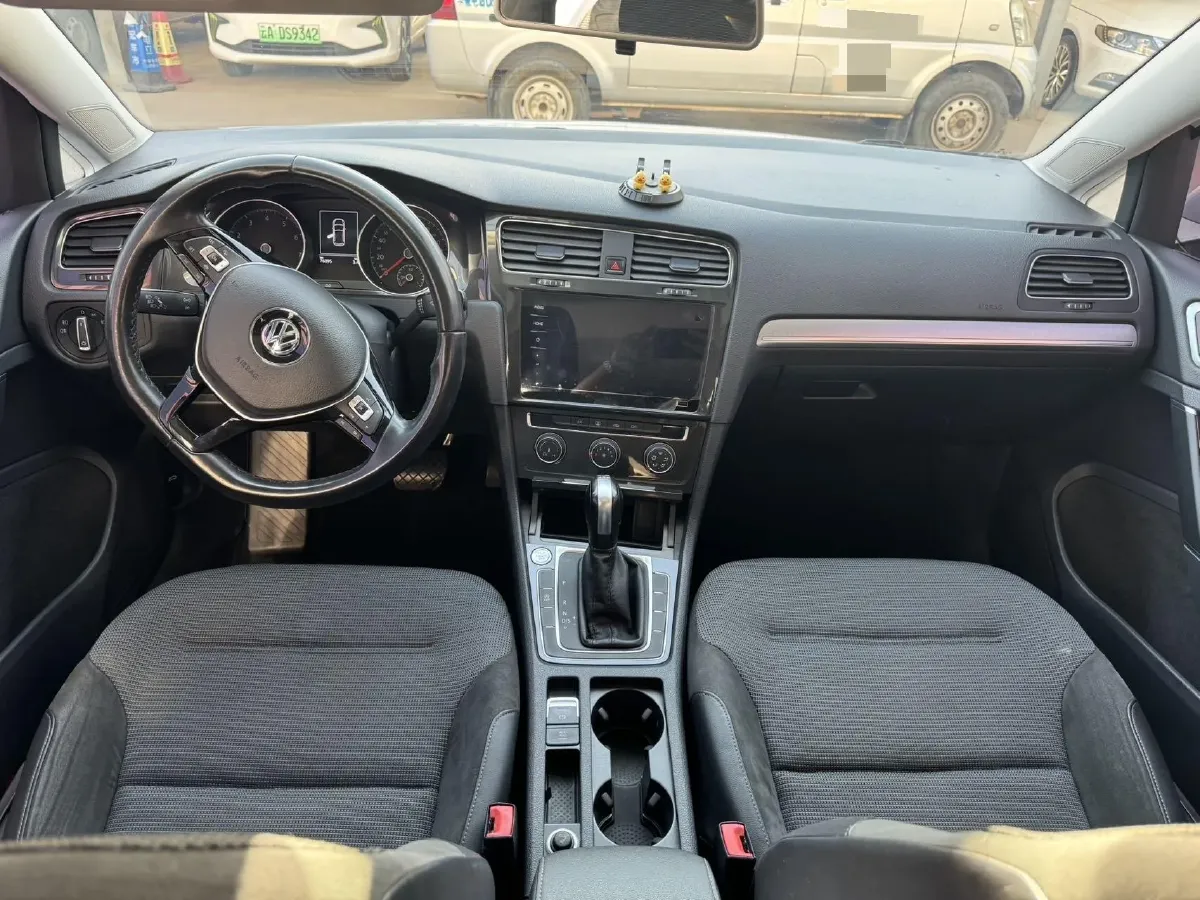 2020 Volkswagen Golf 1.4T 150HP L4 7DCT,autocango,china used car exporter,china ev exporter,chinese used car exporter,chinese used ev exporter