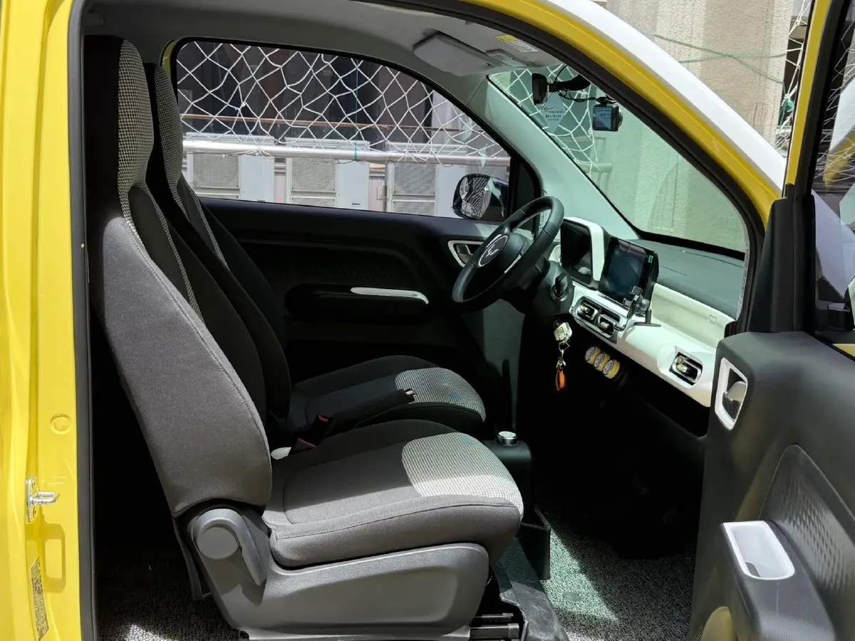 2024 WuLing HongGuang MINI EV BEV 17.3KWH,autocango,china used car exporter,china ev exporter,chinese used car exporter,chinese used ev exporter