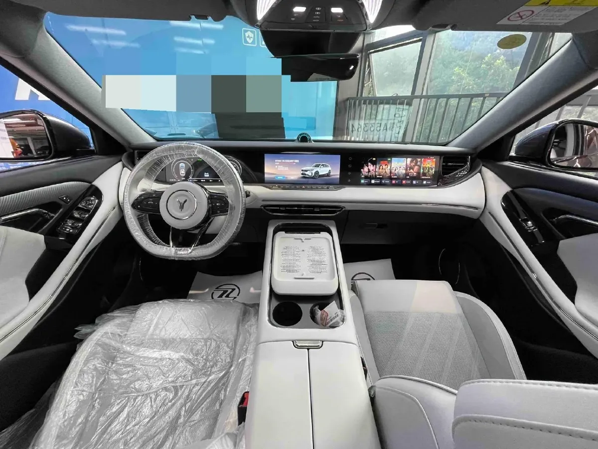 2025 Voyah FREE 1.5T 150HP L4 REEV 43KWH,autocango,china used car exporter,china ev exporter,chinese used car exporter,chinese used ev exporter