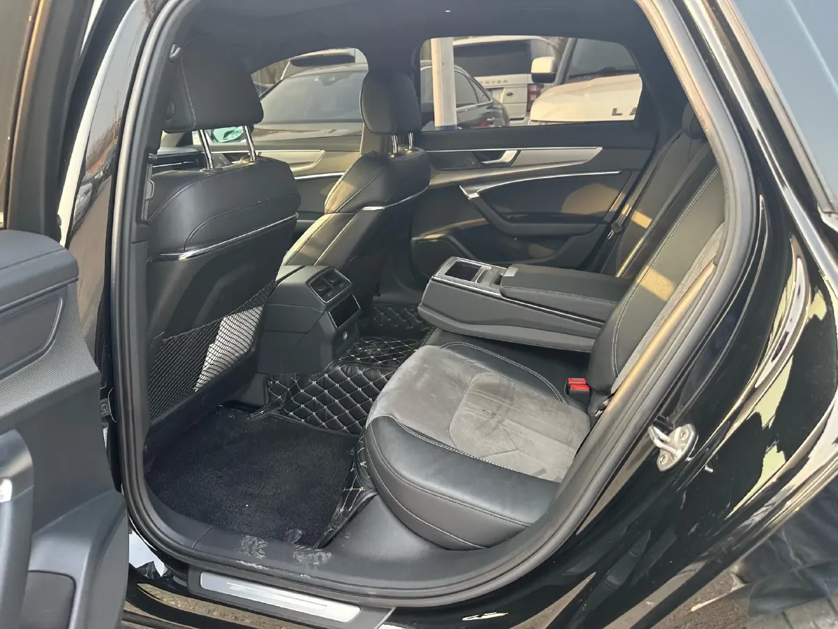 2020 Audi A6L 2.0T 252HP L4 7DCT PHEV 14.1KWH,autocango,china used car exporter,china ev exporter,chinese used car exporter,chinese used ev exporter