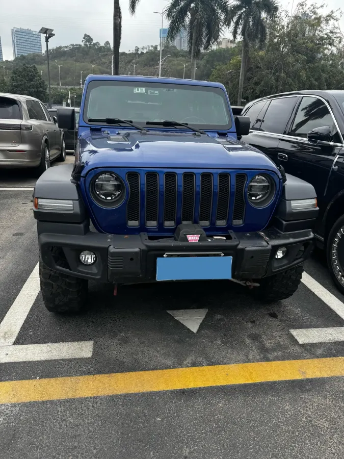 2021 Jeep Wrangler 2.0T 266HP L4 8AT,autocango,china used car exporter,china ev exporter,chinese used car exporter,chinese used ev exporter