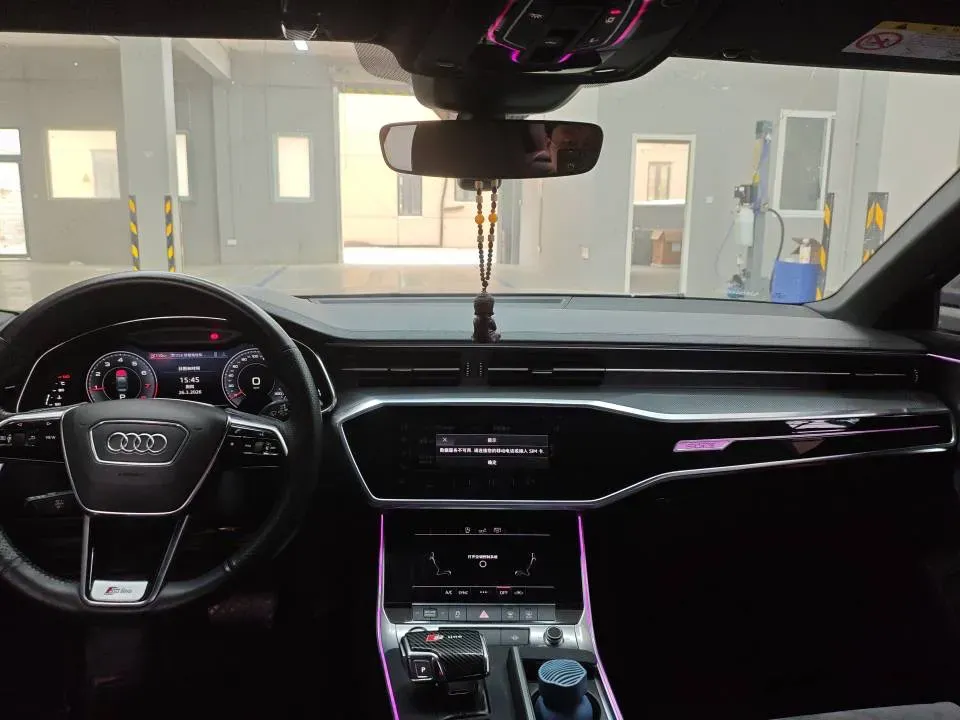 2020 Audi A6L 2.0T 190HP L4 7DCT,autocango,china used car exporter,china ev exporter,chinese used car exporter,chinese used ev exporter