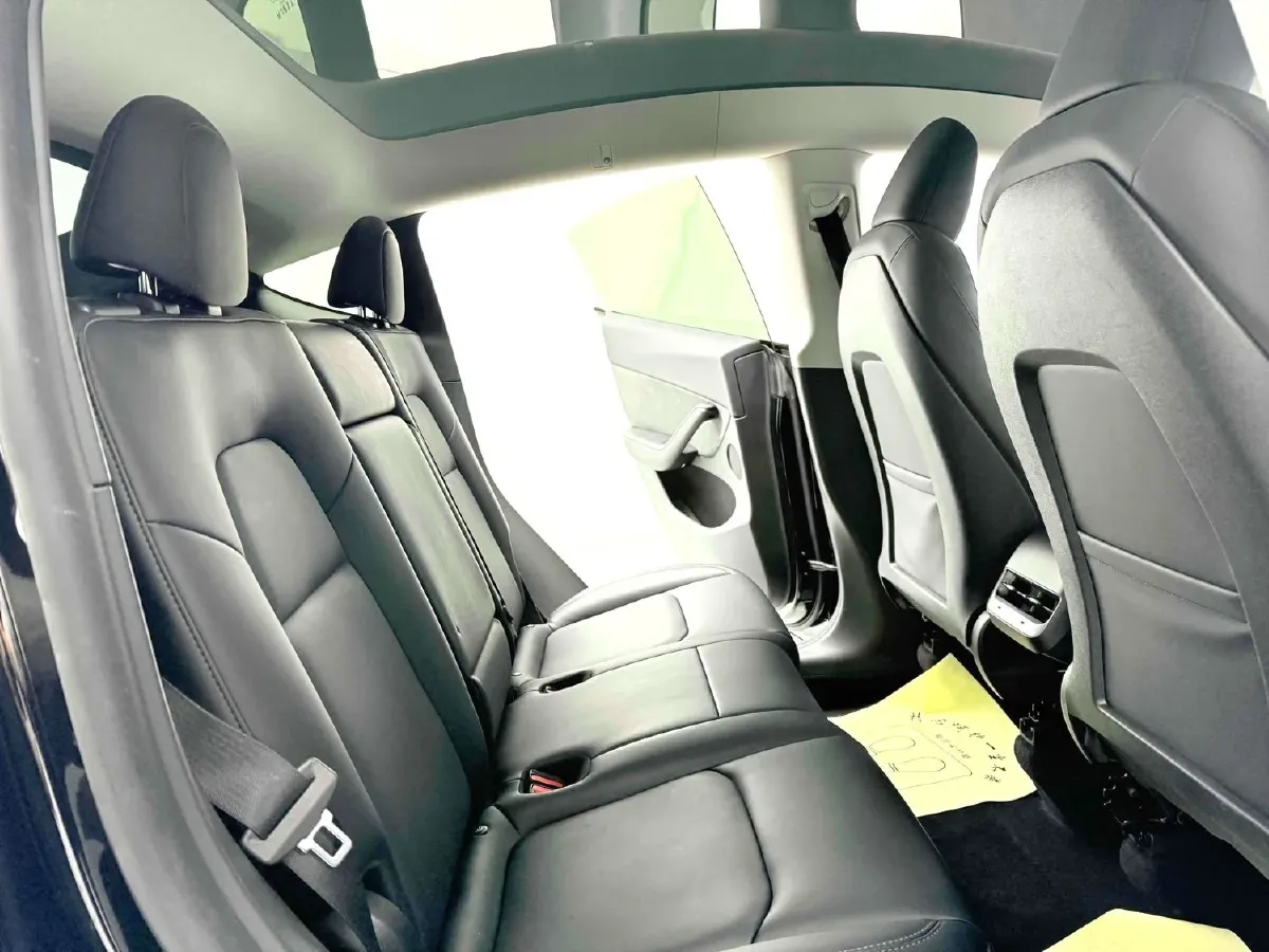 2022 Tesla Model Y BEV 60KWH,autocango,china used car exporter,china ev exporter,chinese used car exporter,chinese used ev exporter