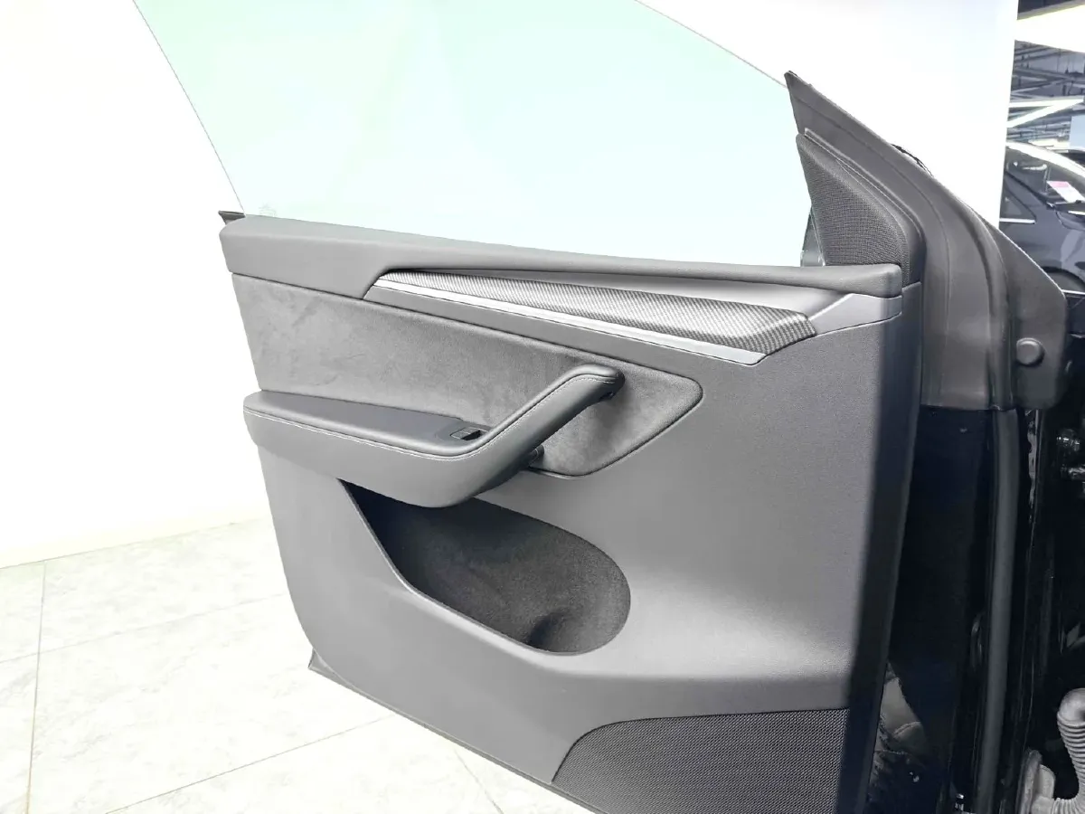 2022 Tesla Model Y BEV 60KWH,autocango,china used car exporter,china ev exporter,chinese used car exporter,chinese used ev exporter