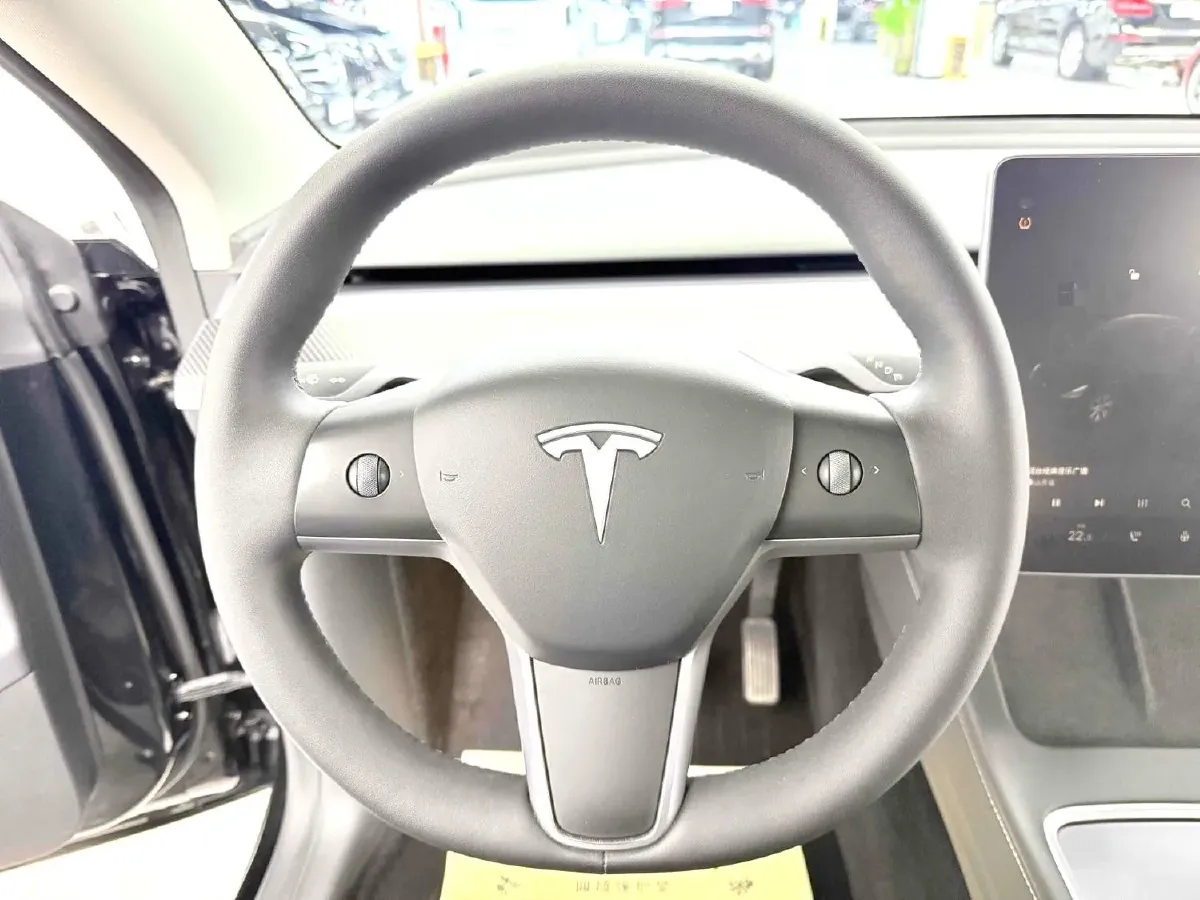 2022 Tesla Model Y BEV 60KWH,autocango,china used car exporter,china ev exporter,chinese used car exporter,chinese used ev exporter