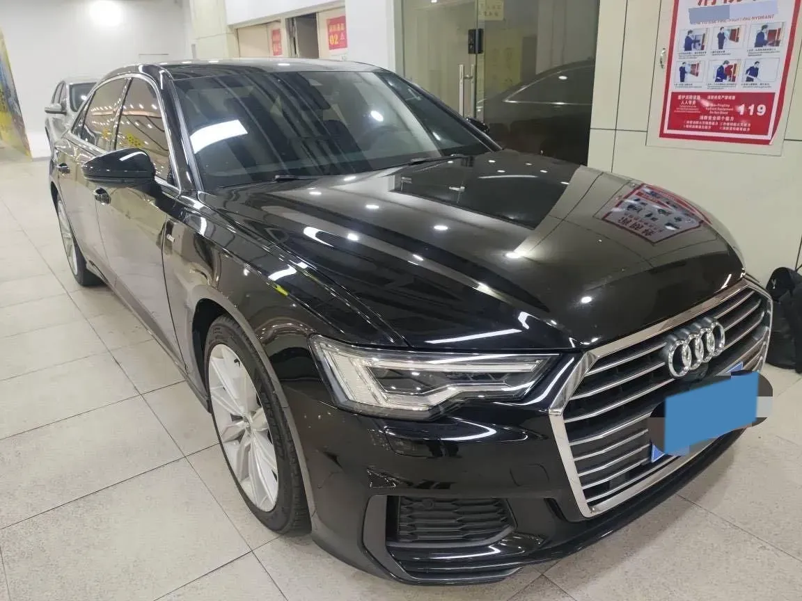 2020 Audi A6L 2.0T 224HP L4 7DCT,autocango,china used car exporter,china ev exporter,chinese used car exporter,chinese used ev exporter