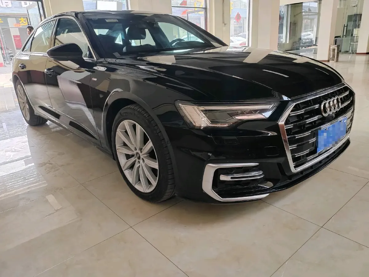 2024 Audi A6L 2.0T 245HP L4 7DCT,autocango,china used car exporter,china ev exporter,chinese used car exporter,chinese used ev exporter