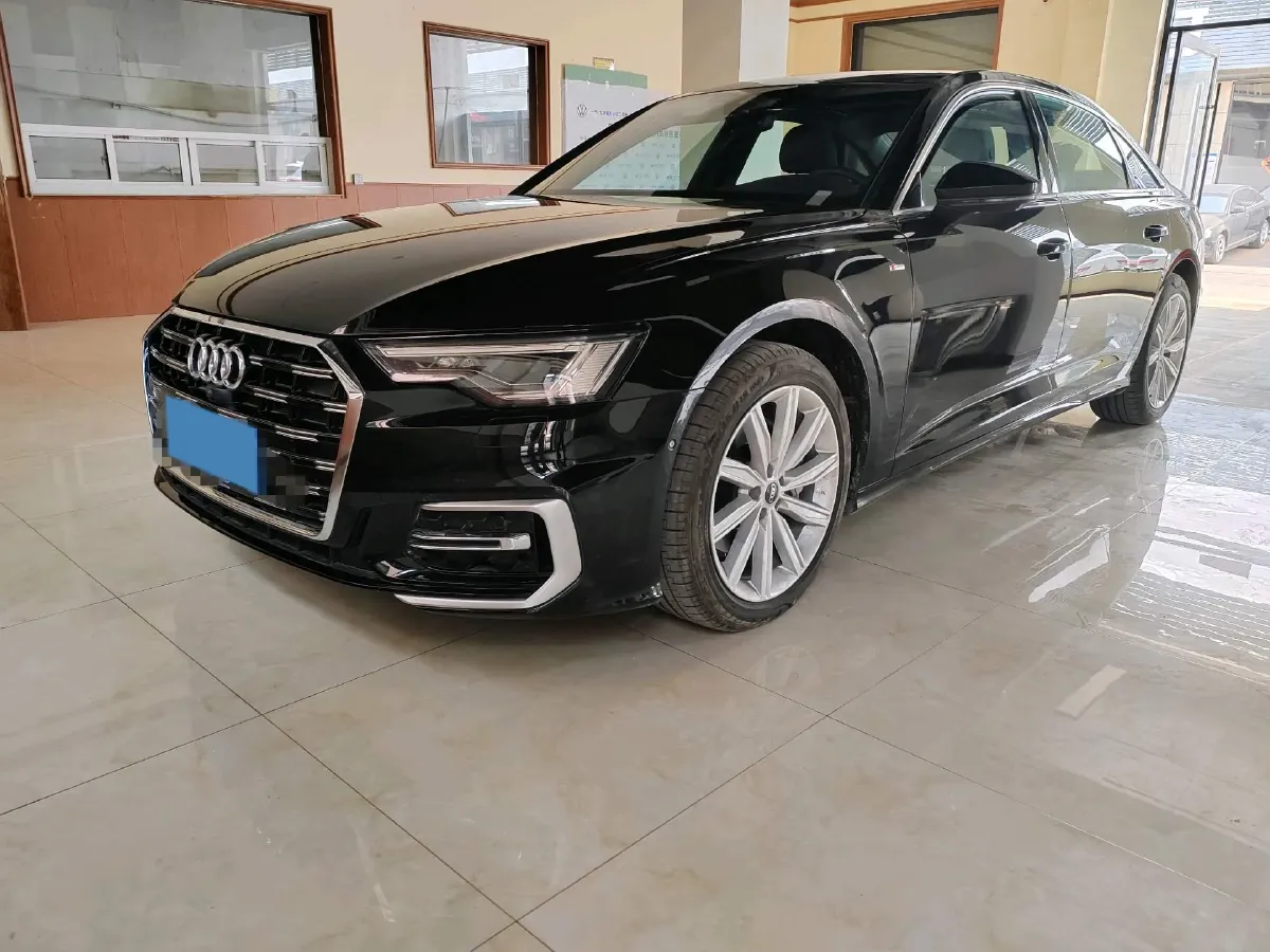 2024 Audi A6L 2.0T 245HP L4 7DCT,autocango,china used car exporter,china ev exporter,chinese used car exporter,chinese used ev exporter