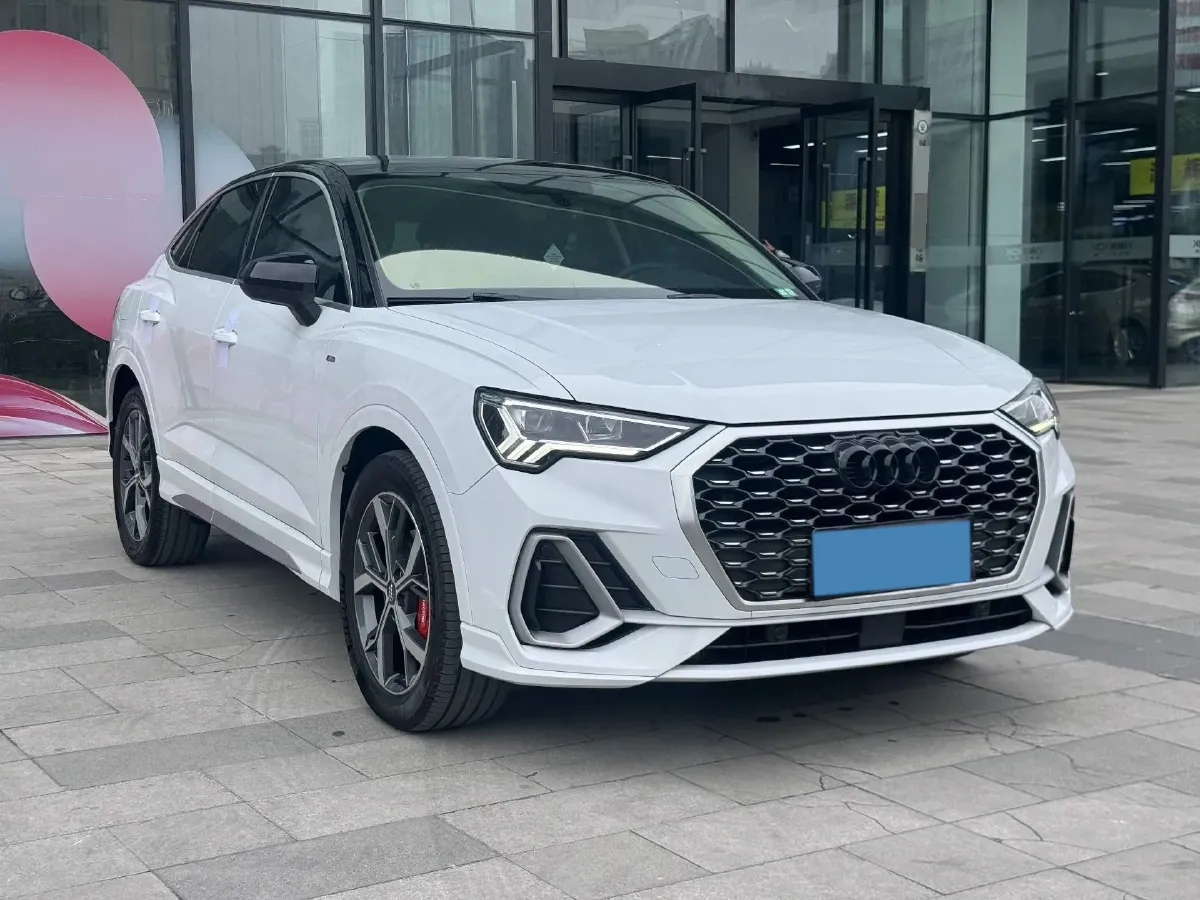 2020 Audi Q3 Sportback 2.0T 186HP L4 7DCT,autocango,china used car exporter,china ev exporter,chinese used car exporter,chinese used ev exporter