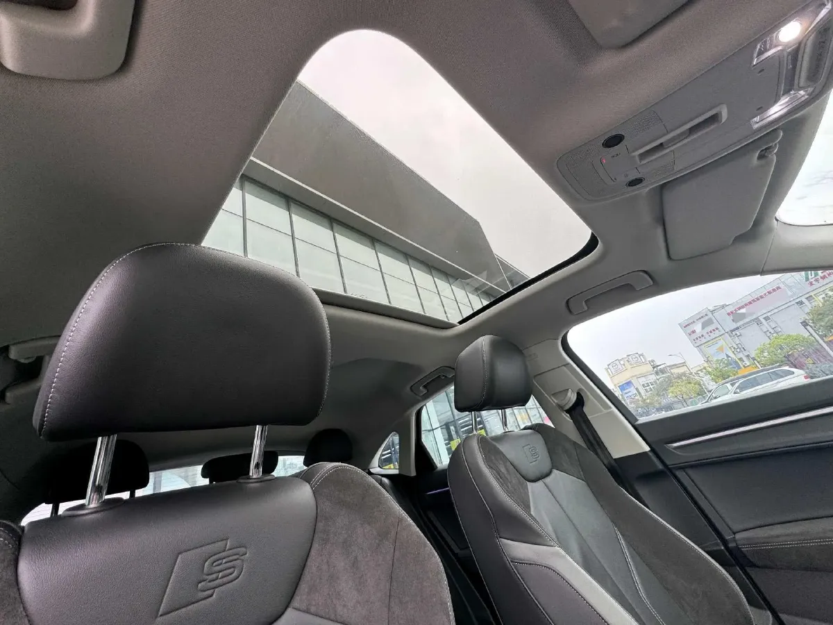 2020 Audi Q3 Sportback 2.0T 186HP L4 7DCT,autocango,china used car exporter,china ev exporter,chinese used car exporter,chinese used ev exporter