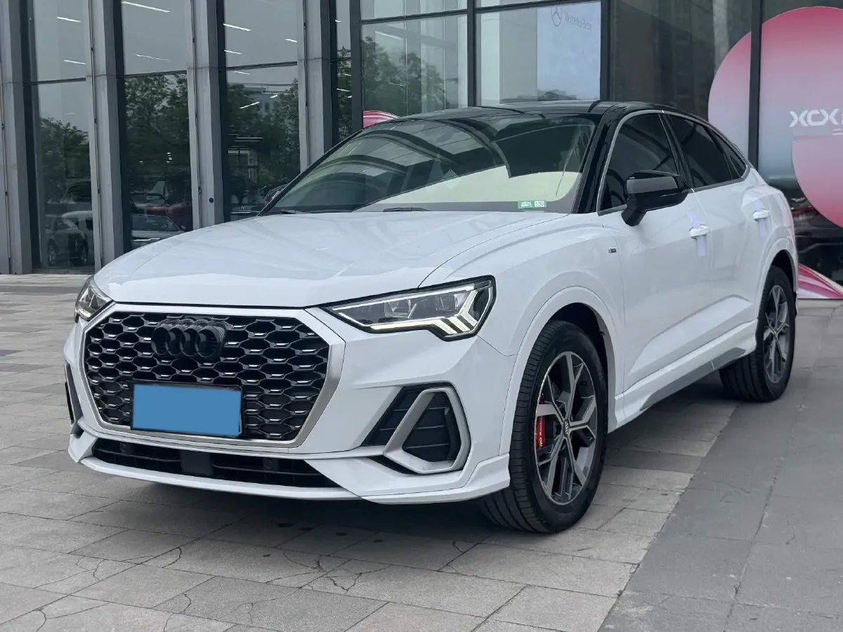 2020 Audi Q3 Sportback 2.0T 186HP L4 7DCT,autocango,china used car exporter,china ev exporter,chinese used car exporter,chinese used ev exporter