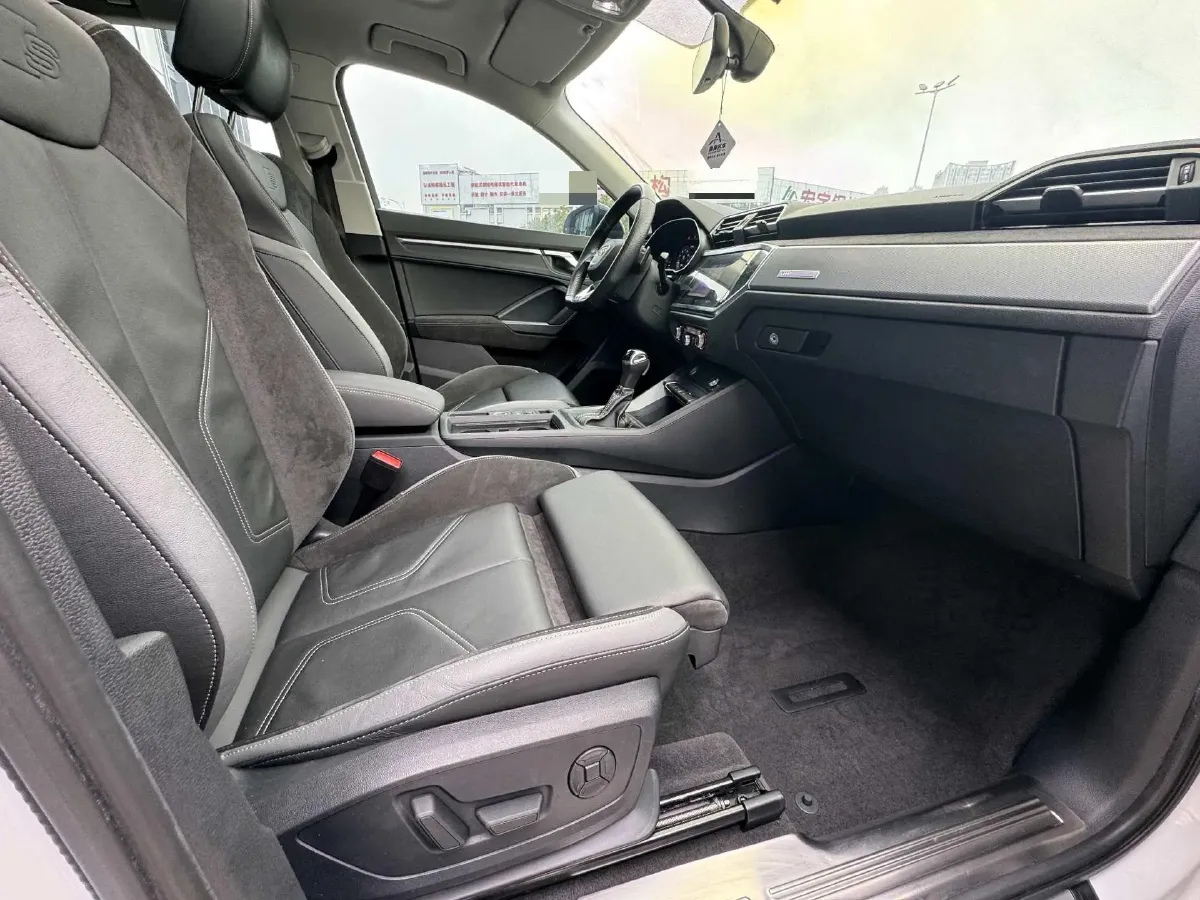 2020 Audi Q3 Sportback 2.0T 186HP L4 7DCT,autocango,china used car exporter,china ev exporter,chinese used car exporter,chinese used ev exporter
