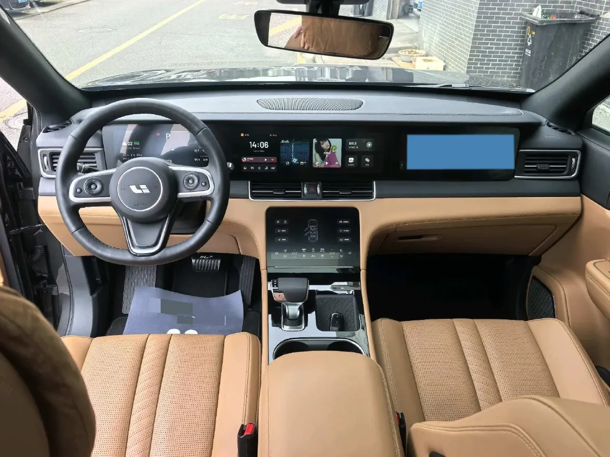 2020 Li ONE Range Extended 131HP REEV 40.5KWH,autocango,china used car exporter,china ev exporter,chinese used car exporter,chinese used ev exporter