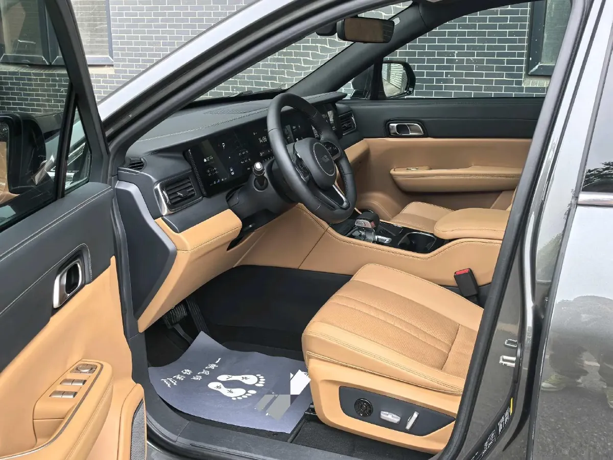 2020 Li ONE Range Extended 131HP REEV 40.5KWH,autocango,china used car exporter,china ev exporter,chinese used car exporter,chinese used ev exporter