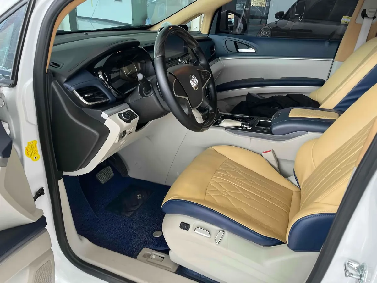 2023 Buick GL8 2.0T 237HP L4 9AT,autocango,china used car exporter,china ev exporter,chinese used car exporter,chinese used ev exporter