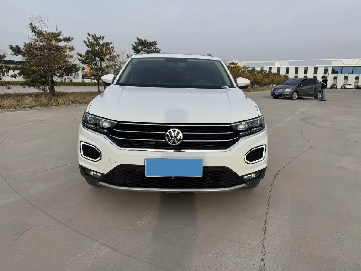 2019 Volkswagen T-Roc 1.4T 150HP L4 7DCT,autocango,china used car exporter,china ev exporter,chinese used car exporter,chinese used ev exporter